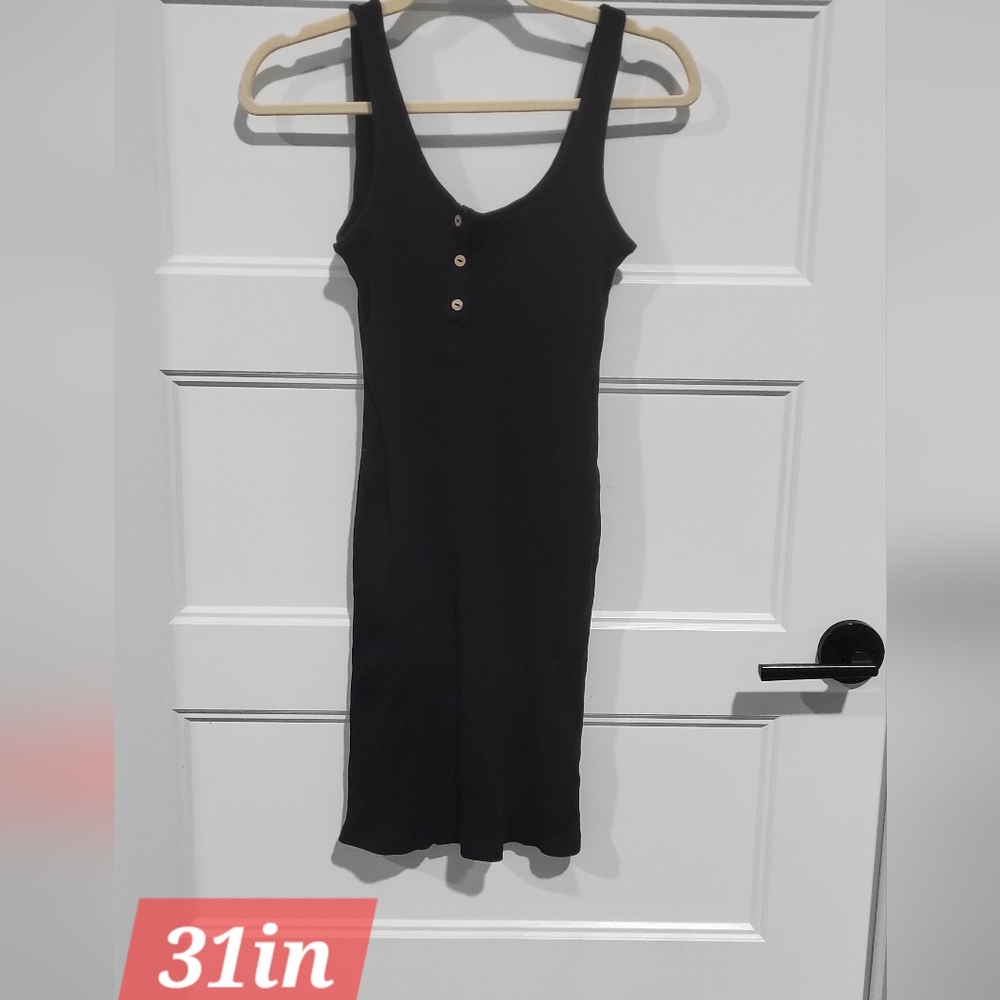 AMBIANCE SHORT BLACK DRESS SIZE MEDIUM